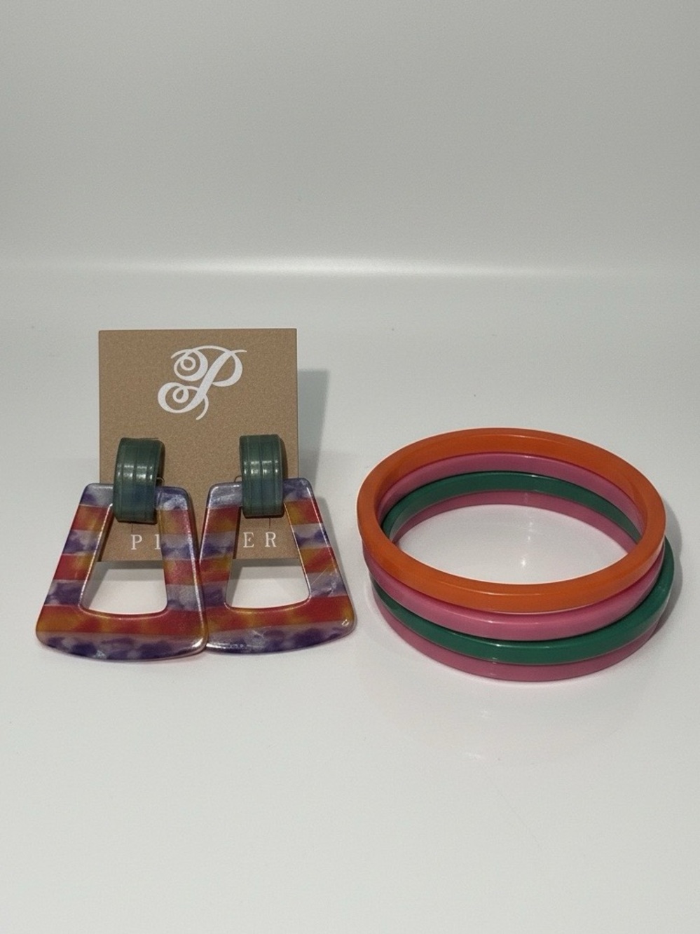 Plunder Multicolor Resin Earrings and Pink, Orange, Green Bangle Set